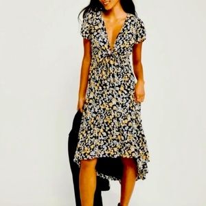 Abercrombie & Fitch black and yellow floral ruffle dress XS like new